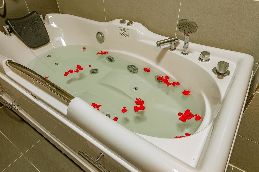 Хайфон: Zen Riverside Hotel & Residences