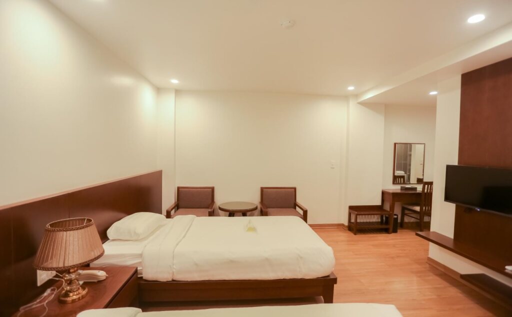 Хайфон: Hotel Blue Rose