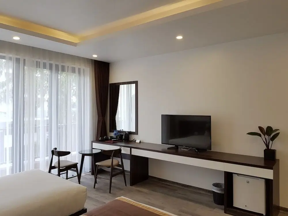 Халонг: Helenhalong Hotel