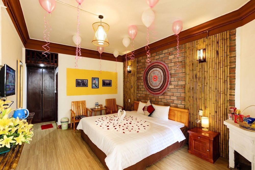 Шапа: Oyo 836 Mangcay House
