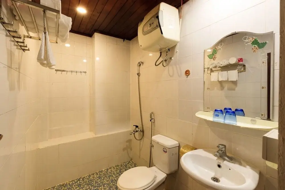Шапа: Oyo 836 Mangcay House
