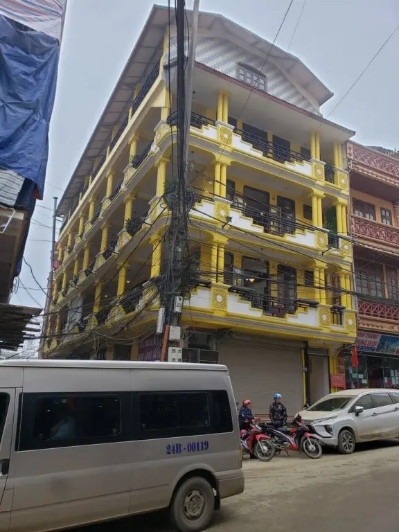 Шапа: Oyo 836 Mangcay House