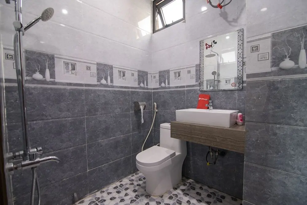 Дананг: Reddoorz Near My Khe Beach 2