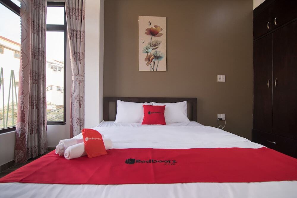 Дананг: Reddoorz Near My Khe Beach 2