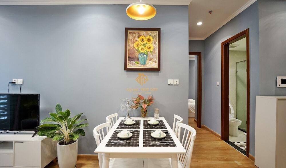 Ханой: Rosy House Skylake