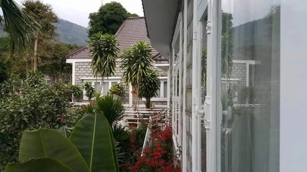 Тан-Мэй-Тай: Núi Cấm Resort