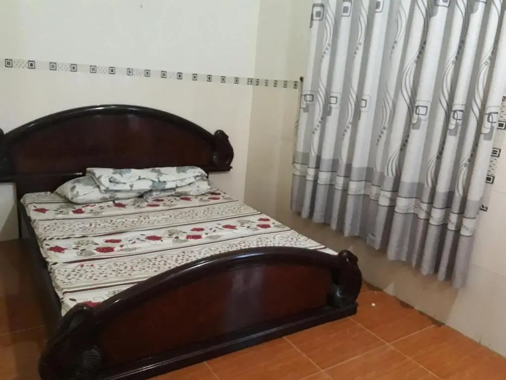 Суен Мок: Nha Nghi Ngoc Yen