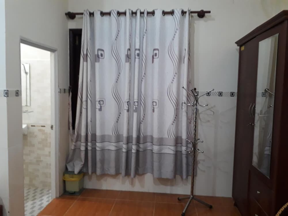 Суен Мок: Nha Nghi Ngoc Yen