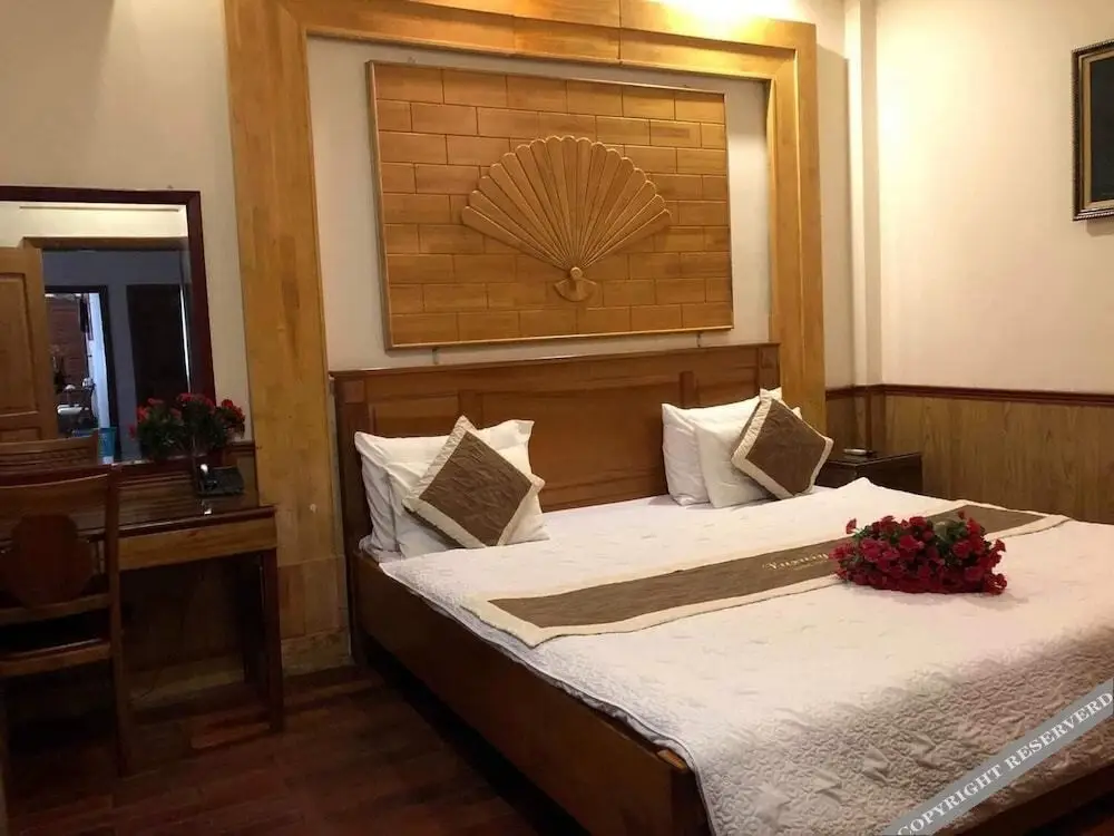 Хайфон: Luxury Hotel