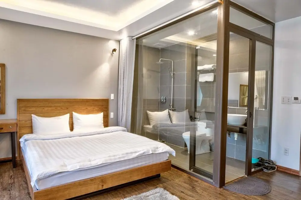 Шапа: Lustig Hostel