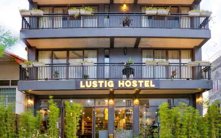 Шапа: Lustig Hostel