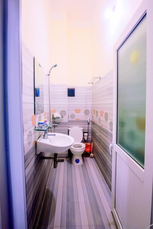 Ан Хи: Hiep Si Hotel