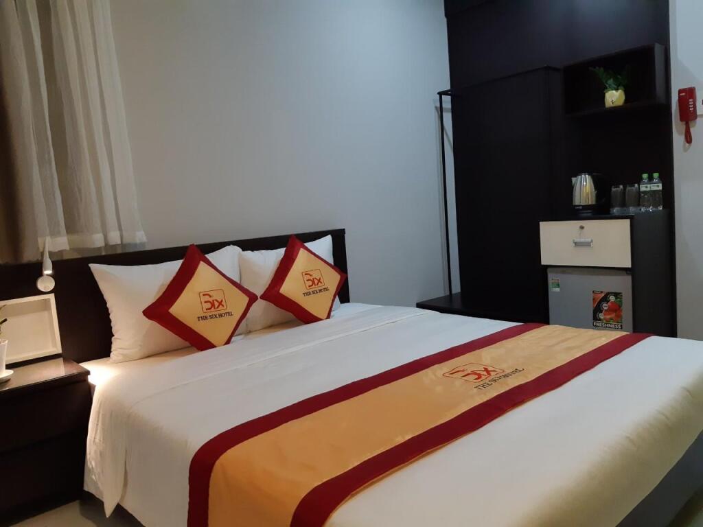 Хошимин: The Six Hotel