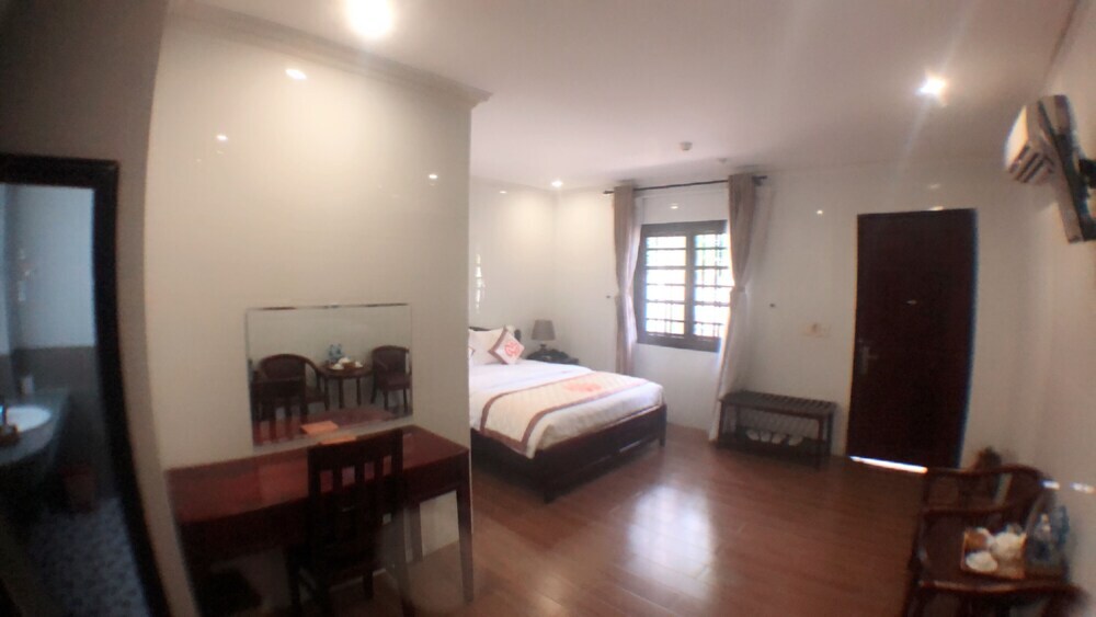 Тан-Мэй-Тай: Van Huong Mai Bungalow