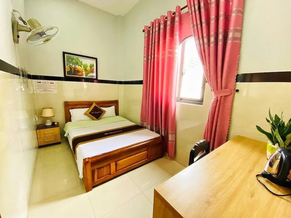 Тамки: Hotel Phi Hung