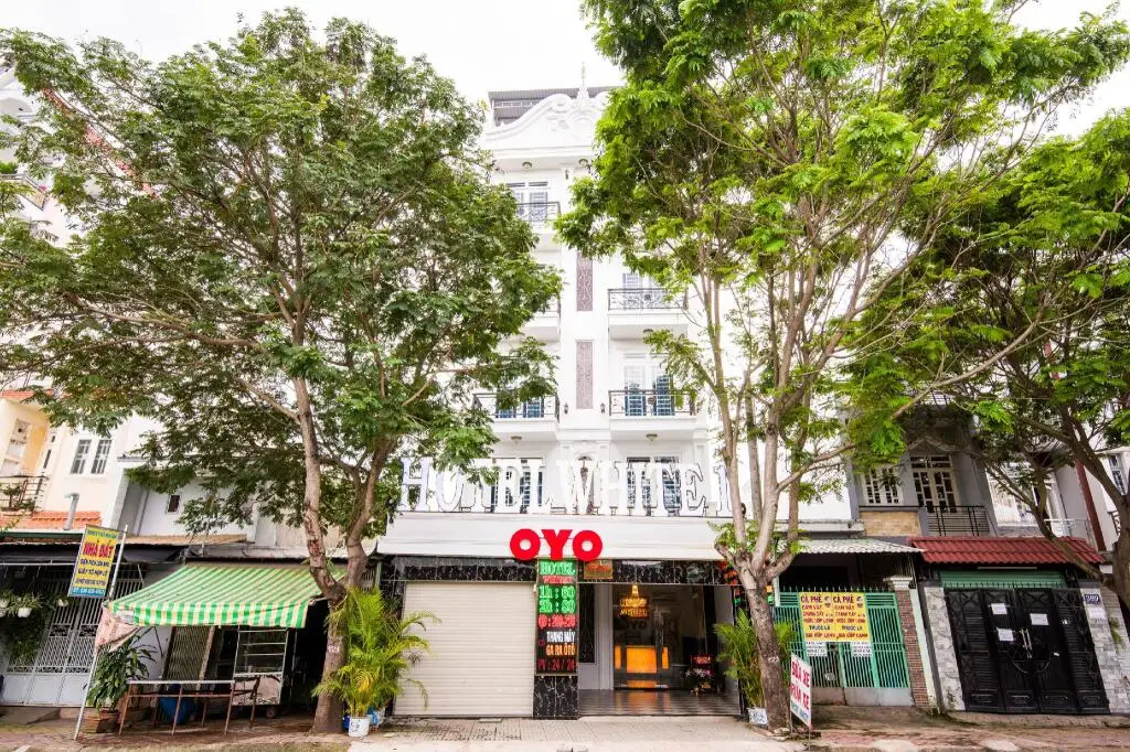 OYO 471 White 1 Hotel — фото 1