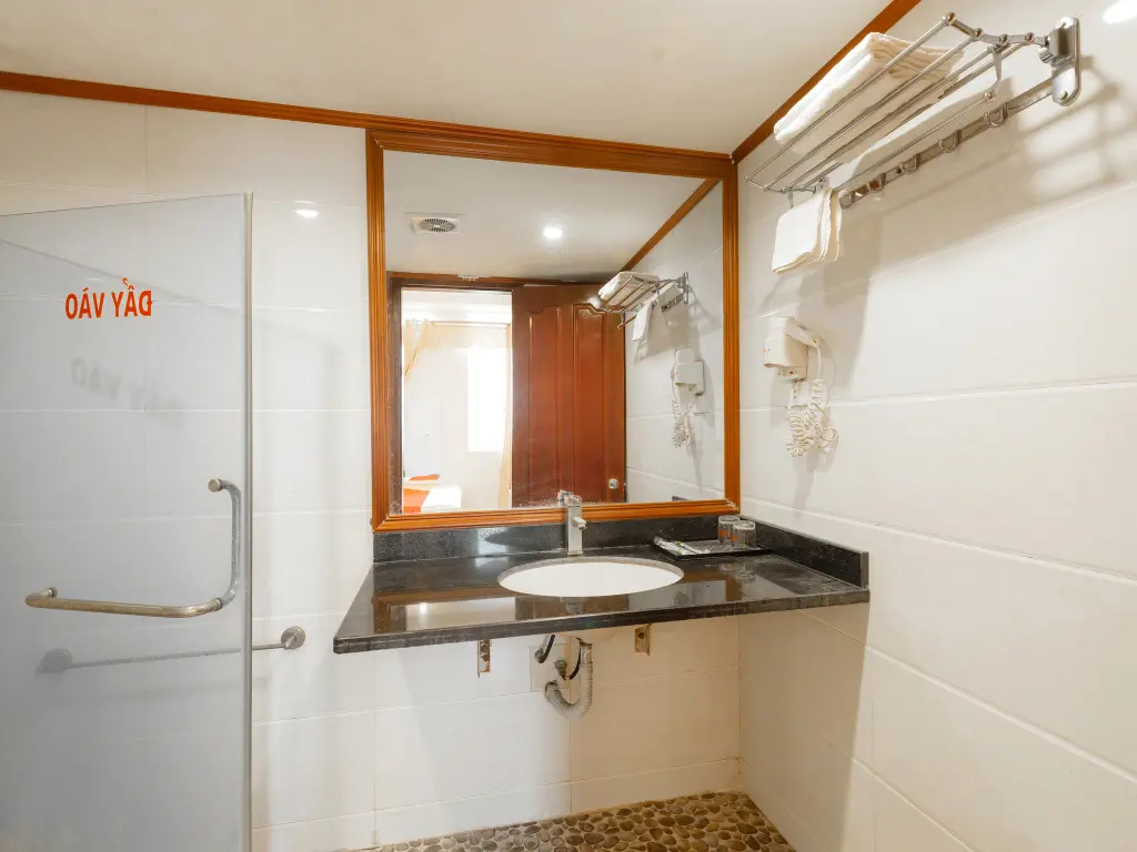 Дуонг-Лам: OYO 472 Lenka Hotel