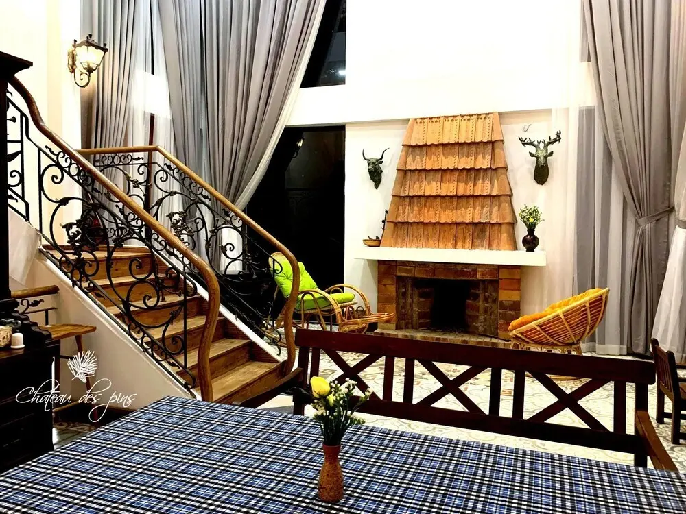 Далат: Lau Dai Thong Chateau Des Pins