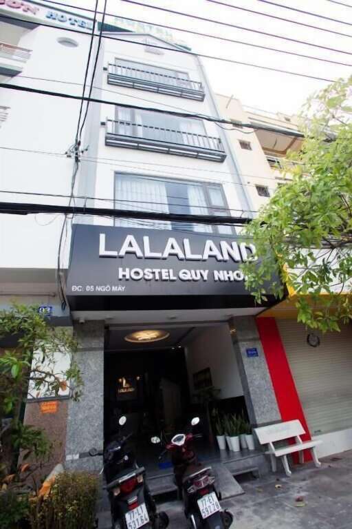 Lalaland Hostel — фото 1
