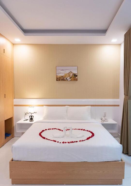 Консон: Maya Hotel