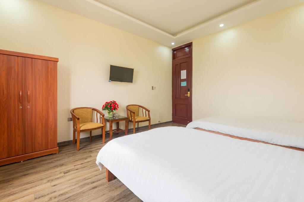 Бакнинь: OYO 688 Anh Tuan Hotel