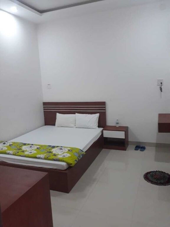 Ваннинь: Oyo 727 Hoang Giang Hotel