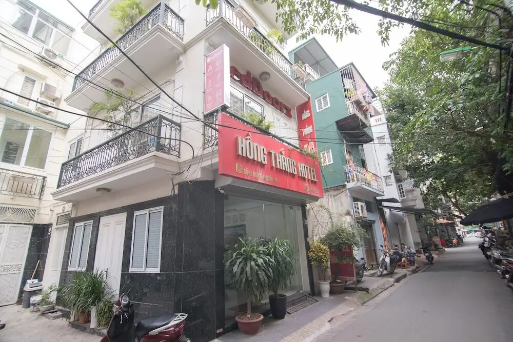 RedDoorz near Vietnam France Hospital — фото 1