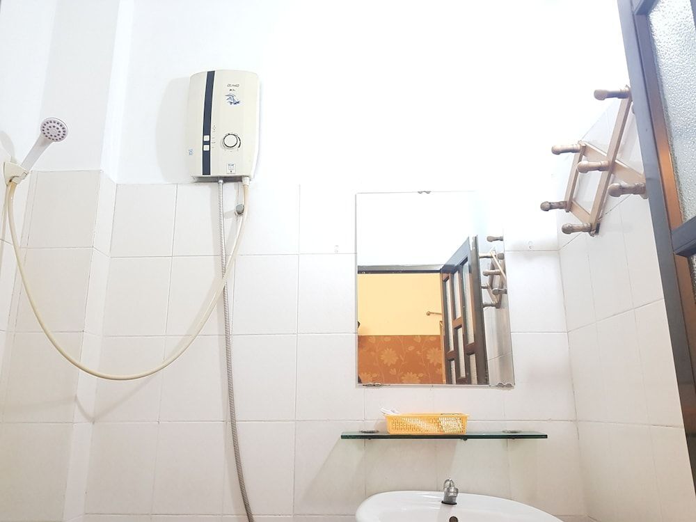 Хошимин: Oyo 682 Long Son Hotel