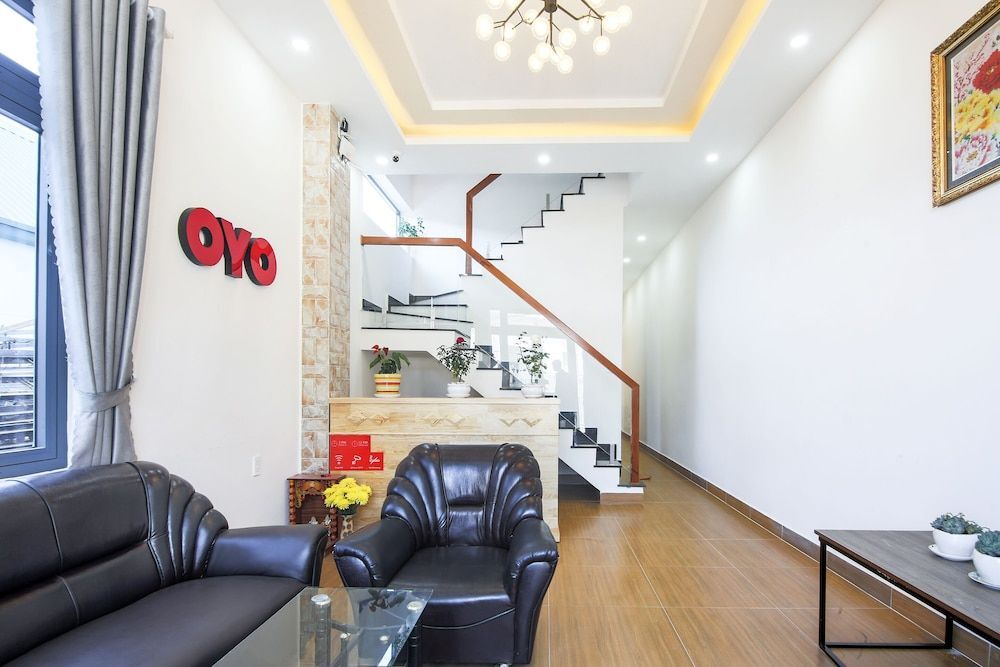 Далат: Oyo 671 Ez'S House Hotel