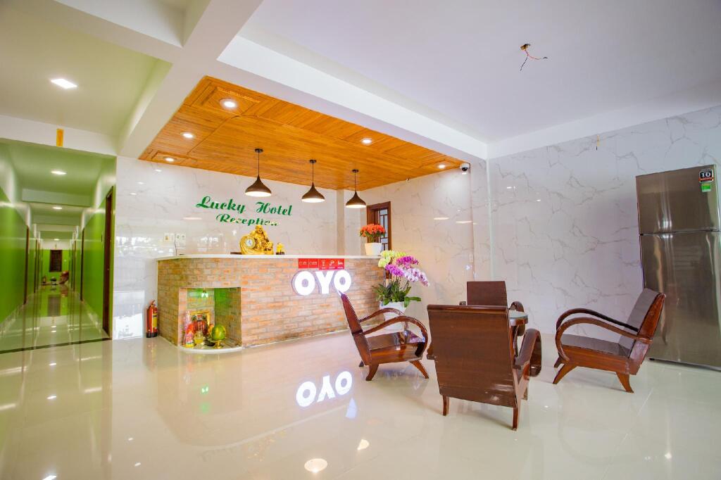 OYO 882 Lucky Hotel — фото 1