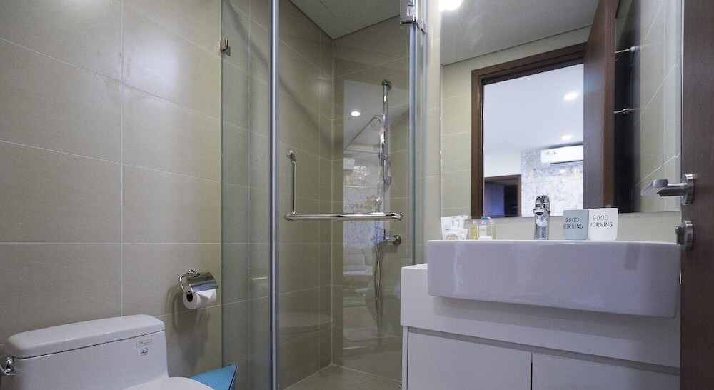 Халонг: Luxury Apartment Ha Long