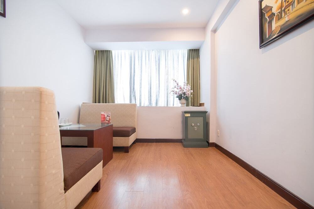 Ханой: RedDoorz Plus near Van Mieu Quoc Tu Giam