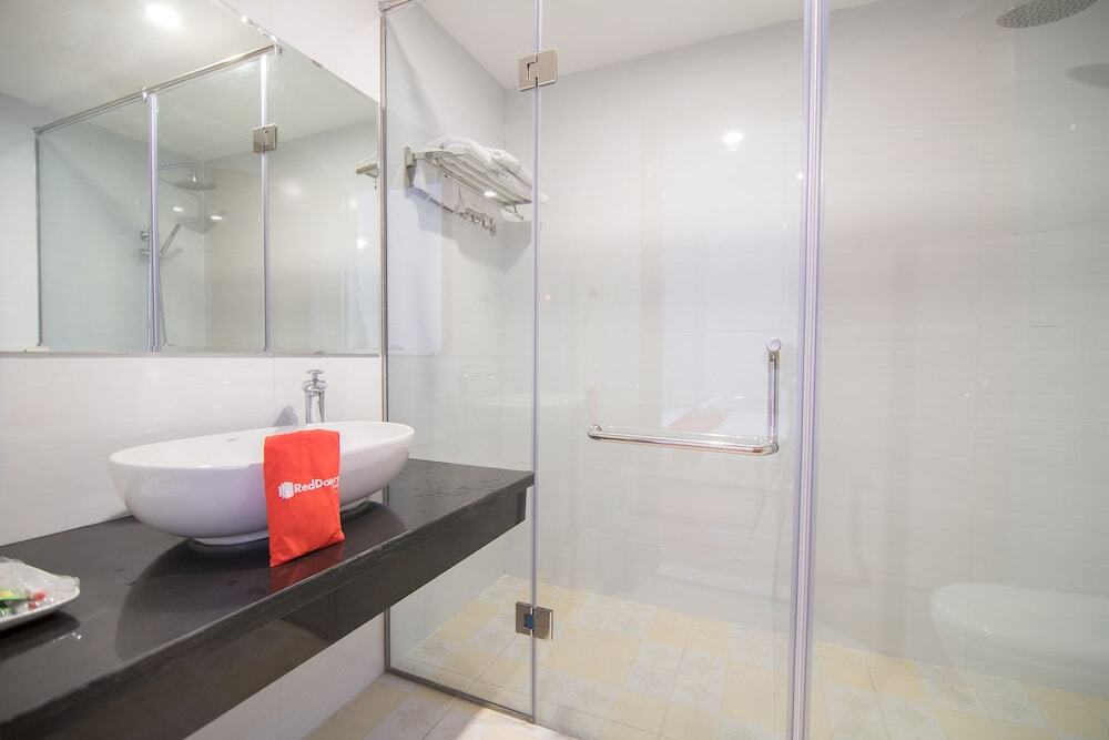 Ханой: RedDoorz Plus near Van Mieu Quoc Tu Giam