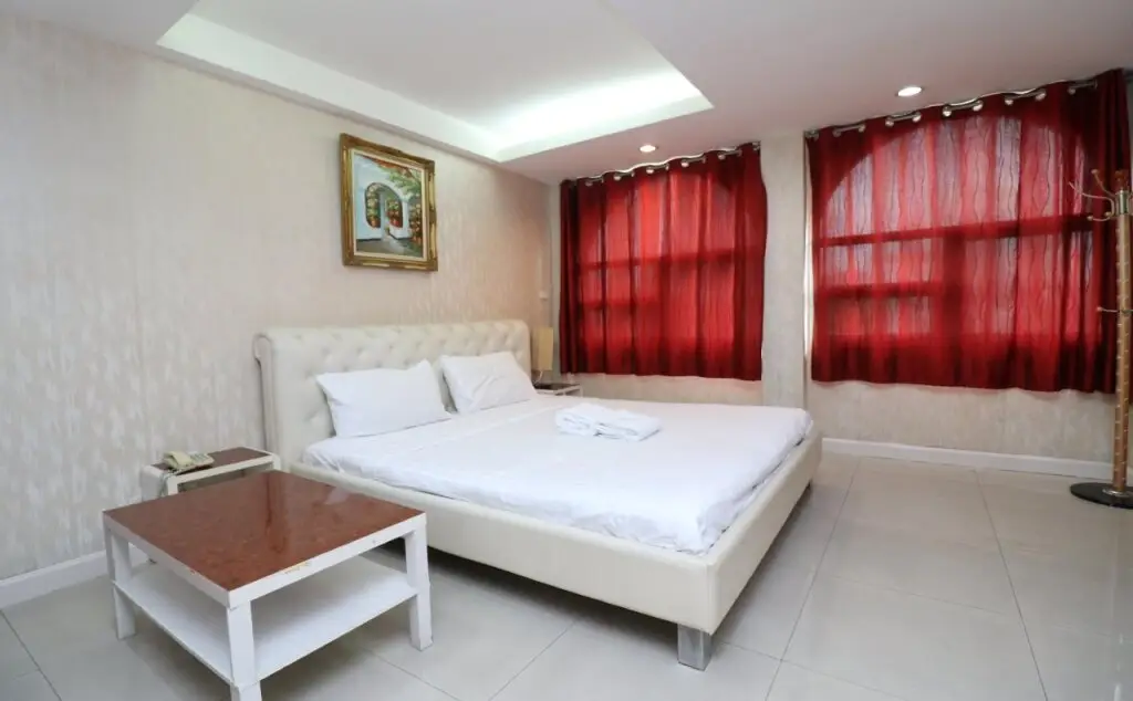 Нячанг: OYO 128 Avy Hotel
