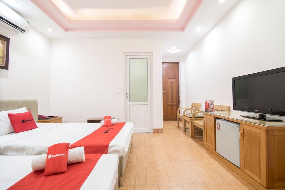 Ханой: RedDoorz near My Dinh Bus Station
