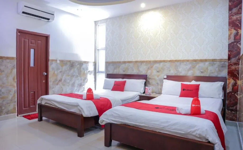 Хошимин: Reddoorz Plus Near Mien Tay Bus Station 2