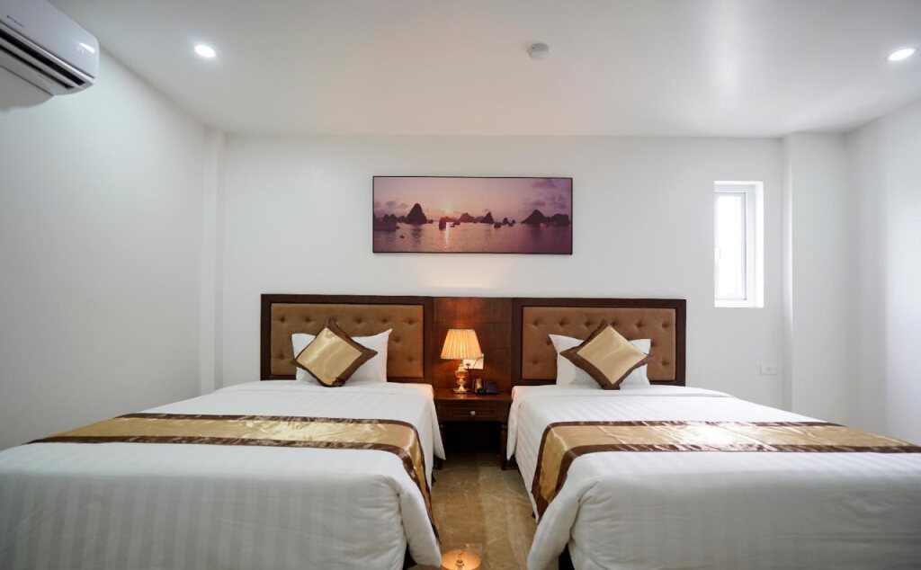 Халонг: Halong Centrica Hotel
