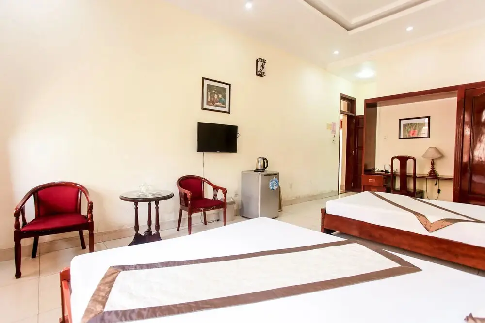 Дананг: Oyo 810 My Khe Hotel