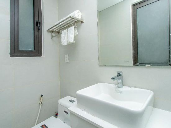 Дананг: OYO 1048 Marina Apartment