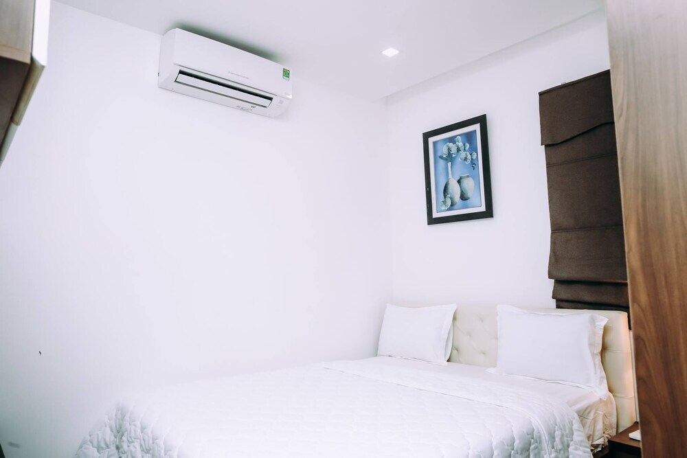 Дананг: Cozy 2 bedrooms apartment near Dragon Bridge