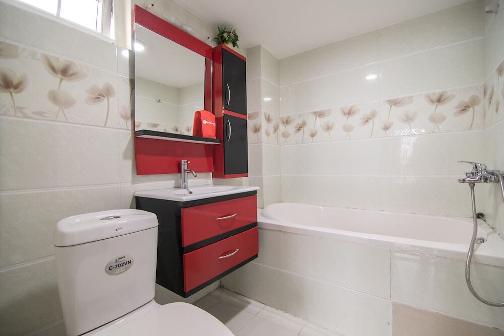 Ханой: RedDoorz Plus near Benh Vien 108