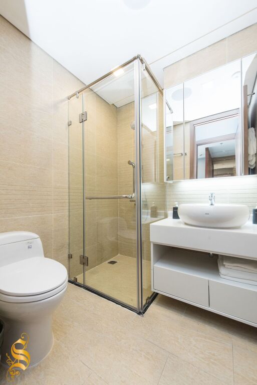 Хошимин: Smart Modern 2BR Apartment near downtown