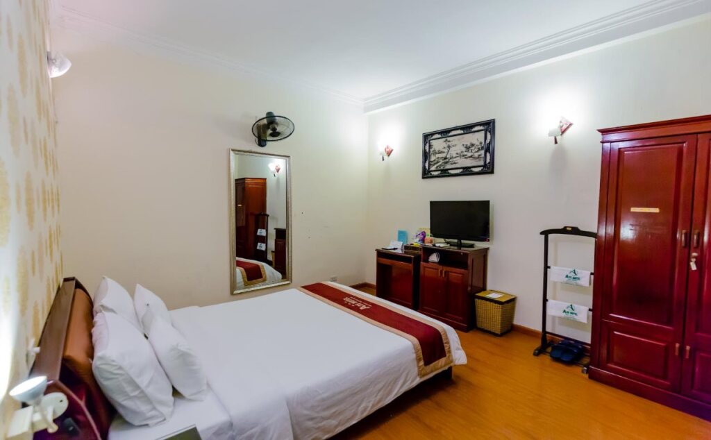 Ханой: A25 Hotel 385 Hoang Quoc Viet