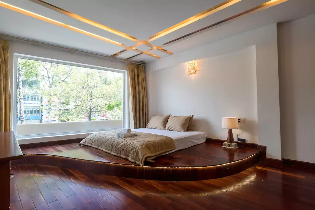 Хошимин: 102sqm WOODEN APT with 2BR in Ben Thanh