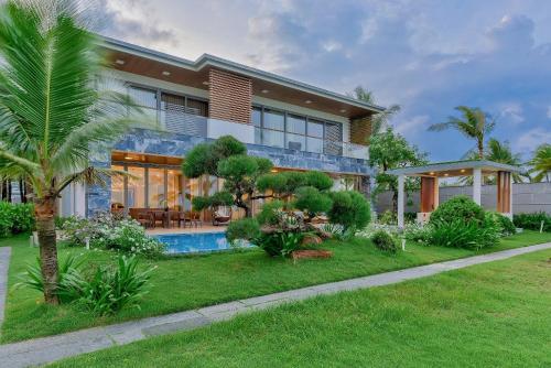The Five 5br Villa Da Nang — фото 1