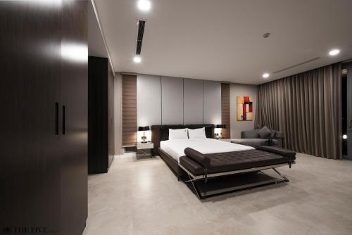 Дананг: The Five 5br Villa Da Nang