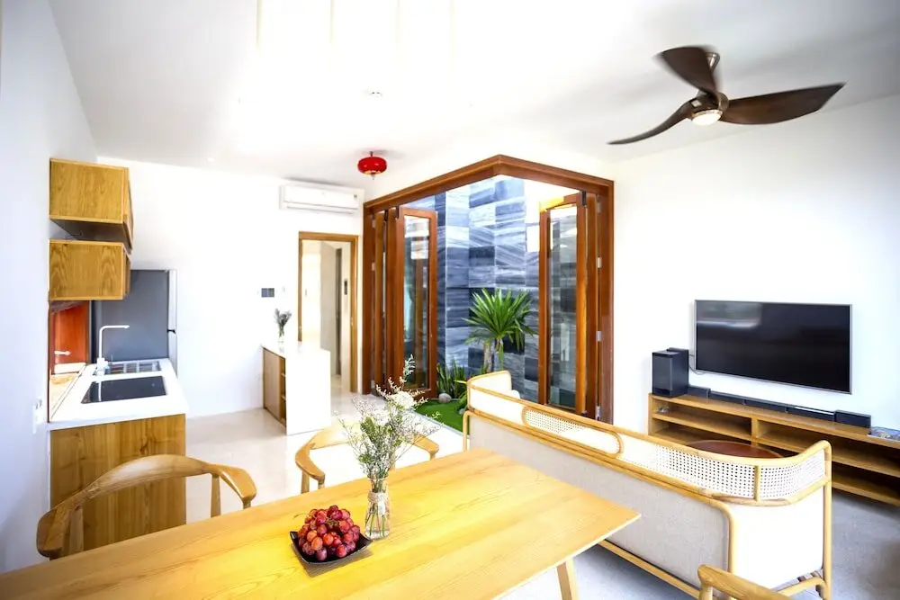 Дананг: Nang House Beach