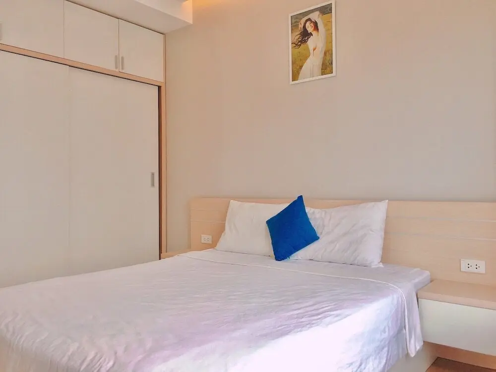 Хошимин: Modern Apartment in Scenic Valley Phu My Hung D7