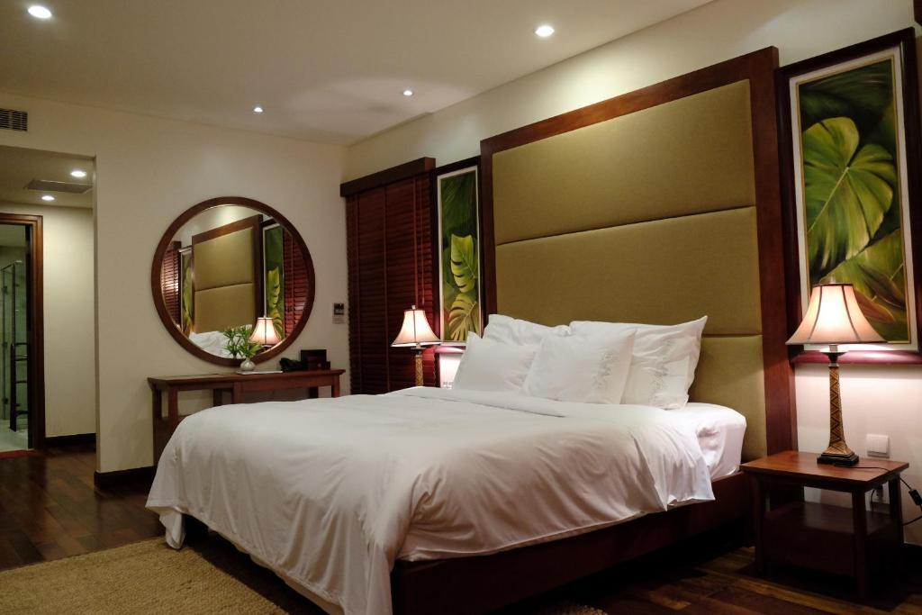 Дананг: 4BR Pearl Villa at Furramar Danang