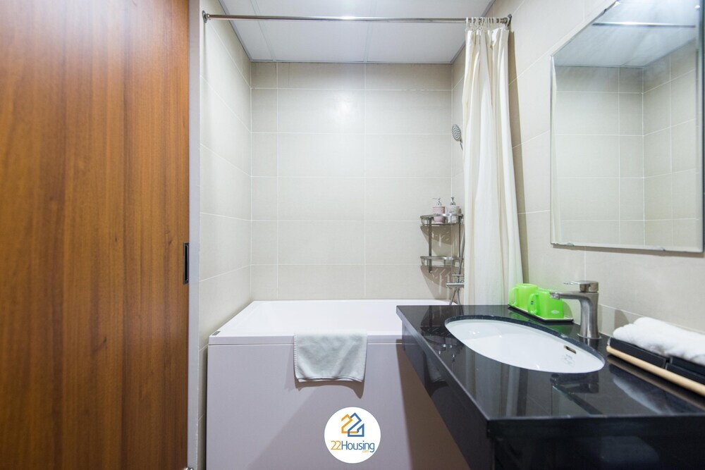 Ханой: 22housing 39 Linh Lang Vietnam